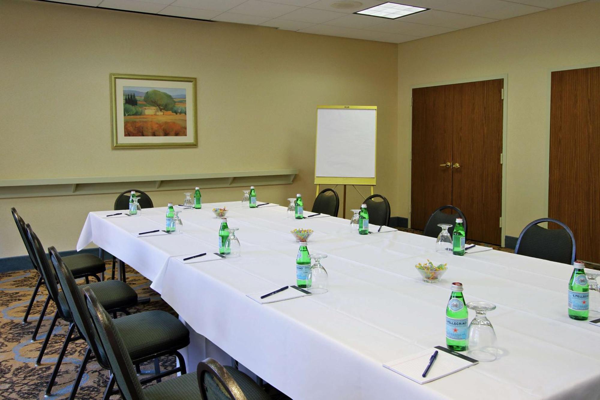 Hotel Doubletree By Hilton