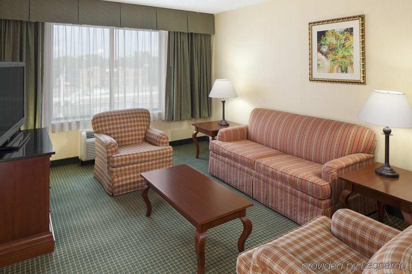 Doubletree By Hilton Hotel Mahwah